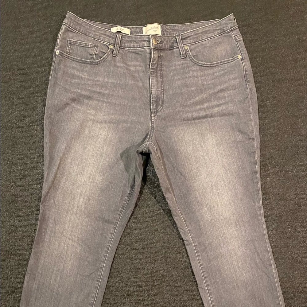 Universal Thread High Rise Skinny Jeans Womens Size 18/34R gray cuffed